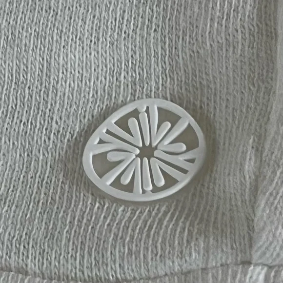 Lilly Pulitzer Resort White Ashlee Pullover- NWOT. - Picture 7 of 10